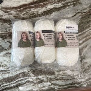 Charisma Loops & Threads~White Bulky Yarn~3 Skeins In Sealed Bag~New